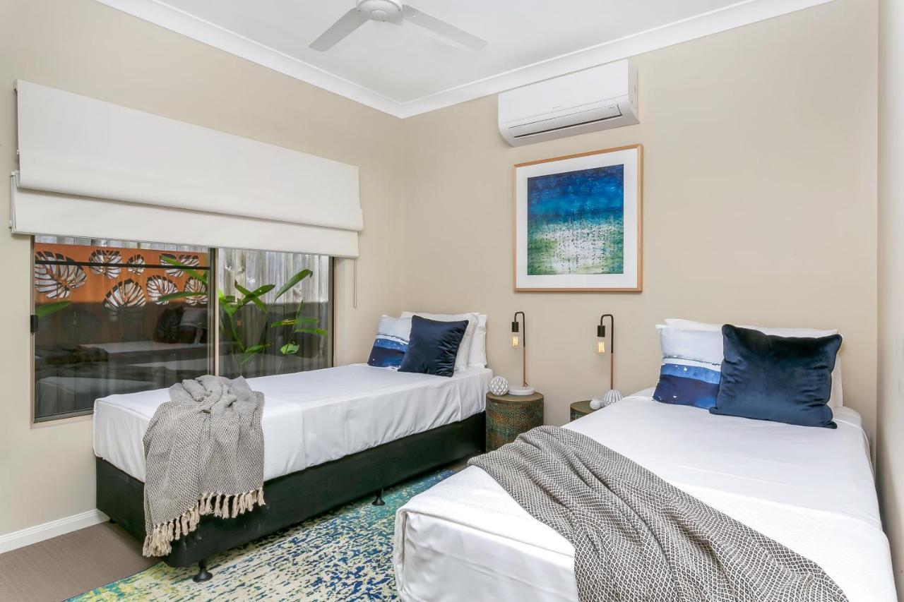 Escapades @ Palm Cove Villa Екстериор снимка